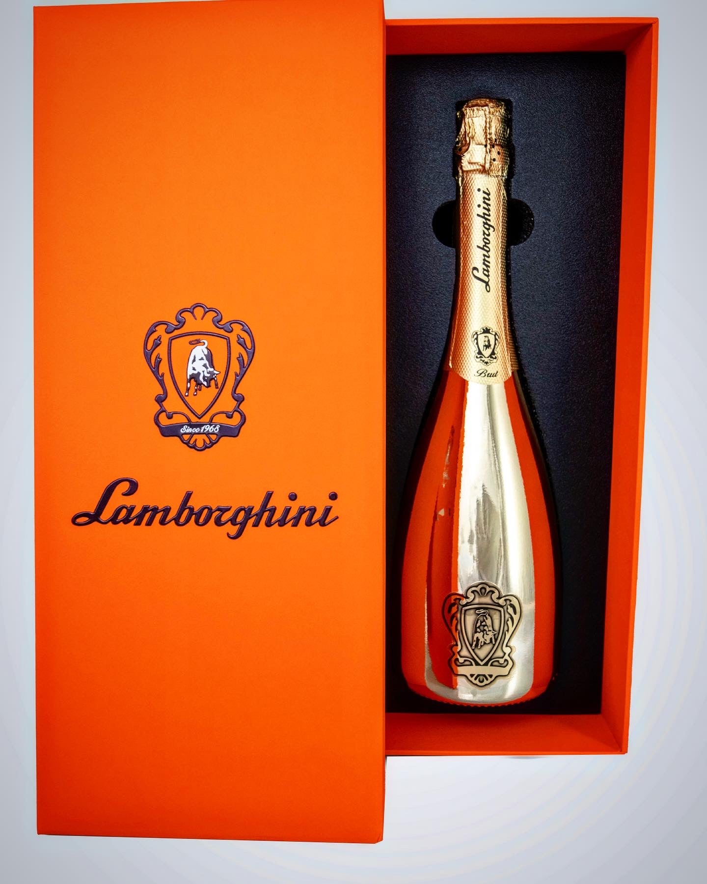 Lamborghini Gold Brut Pinot Noir Chardonnay NV